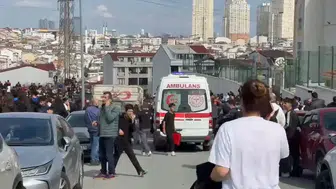 Esenyurt'ta lisede kanlı kavga: Sınıf arkadaşını bıçakladı