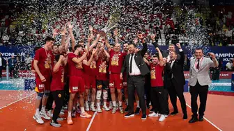 Sezona kupayla merhaba: Galatasaray Madeş Mobilya zirvede