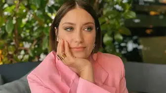 Hazal Kaya'nın köpeği Murphy hayatını kaybetti