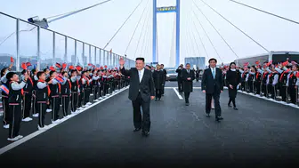 Kim Jong-Un hakkındaki koma iddialarına Çin sınırında son verdi