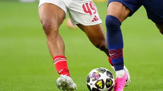 İngiltere Lig Kupası'nda tarihi şok: Arsenal dördüncü lig ekibine elendi
