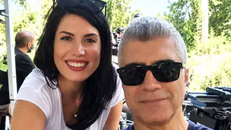 Özcan Deniz'e kardeşinden suçlama: Adliye önünde oyunculuk izledik