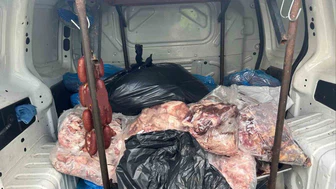 Yakalanmasaydı vatandaşlara yedireceklerdi! Kırşehir’de 340 kilogram bozulmuş et ele geçirildi