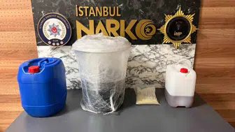 Kadıköy'de düzenlenen uyuşturucu operasyonunda 30 kilo metamfetamin ele geçirildi