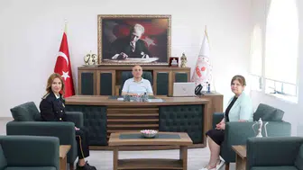 Yatağan'ın ilk kadın emniyet müdürü Gökçen Doğan yeni rütbesine terfi etti