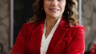 Candan Yüceer, CHP'den istifa ederek YENİ Parti'ye katıldı