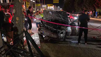 İnegöl'de kontrolden çıkan otomobil beton direğe çarptı, sürücü yaralandı
