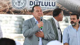 Alaşehir'deki çiftçilere büyük destek: 13,2 milyon TL'lik damla sulama desteği sağlandı