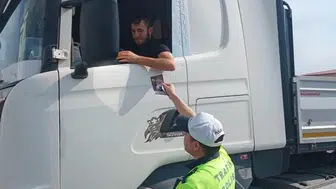 Refahiye'de trafik güvenliğine yönelik dev çalışma: 3 bin kişiye bilgilendirme yapıldı