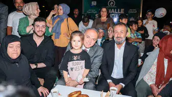 Düzce Belediye Başkanı Özlü, mahalle sohbetinde vatandaşların taleplerini dinledi
