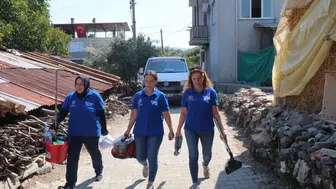 Bozdoğan'da hizmette sınır yok: Belediyen yanında ekipleri ev ev dolaşıyor