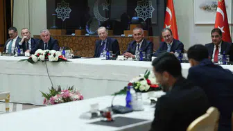 Cumhurbaşkanı Erdoğan, Süper Lig'e yükselen takımları onurlandırdı