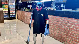 Robot garson Fiko'nun ilginç talepleri ve çocuklar üzerindeki etkisi