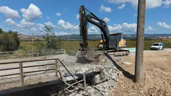 Karacabey'de yeni köprü çalışmaları başladı