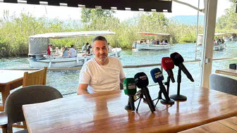 Kadın gazetecilere yönelik ifadeleri nedeniyle özür diledi