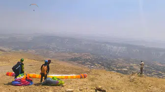 Tut'un doğal güzellikleri yamaç paraşütü tutkunlarını çekiyor