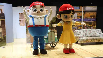 Turgut ve Lulu, sokak tiyatrosuyla çocuklarla buluşuyor