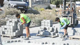 Kuşadası Belediyesi Değirmendere'de yeni yol inşaatına başladı