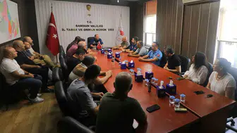 Samsun'da balıkçılara av sezonu öncesi eğitim verildi