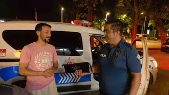 Duyarlı vatandaş, bulduğu çantayı polise teslim ederek örnek oldu