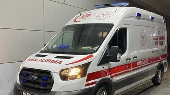 Sultanhisar'da minibüs tarlaya uçtu: 1 ölü, 2 yaralı