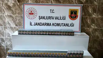 Şanlıurfa'da gerçekleştirilen operasyonda kaçak sigara ve alkol ele geçirildi