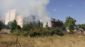 Sivas'ta odunluktaki yangın, itfaiyenin hızlı müdahalesiyle kontrol altına alındı