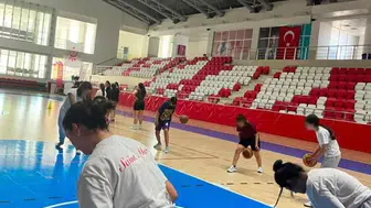 Koruma altındaki çocuklara basketbol eğitimi ile sportif gelişim destekleniyor