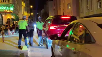 Genez Sokak’ta huzur sağlandı: Eskişehir polisi geniş çaplı denetim gerçekleştirdi