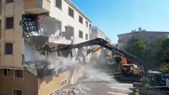 Fatih’te dönüşüm seferberliği devam ediyor: Güvenli yapılar için kentsel atılımlar