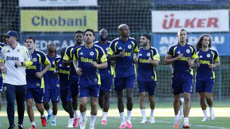 Fenerbahçe, Lyon maçı için son hazırlıklarını yapıyor