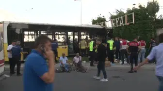 Zeytinburnu'nda otobüs kazası: Yaralılar hastaneye kaldırıldı