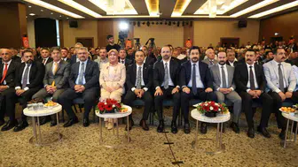 MHP Sivas İl Başkanlığı'nda kongre heyecanı: Hakan Uygun güven tazeledi