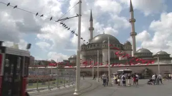 Taksim Camii'nde zafer bayramı için mevlit okundu