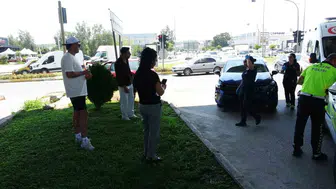 Antalya'da iki otomobil çarpıştı: kaza anında bir kişi yaralandı