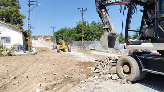 Sungurlu'da asfalt yenileme çalışmaları hız kazanıyor