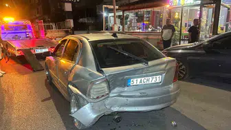 Uşak'ta iki araç çarpıştı, 6 kişi yaralandı