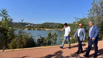 Aydın Valisi Kuşadası'nda hizmet incelemeleri gerçekleştirdi