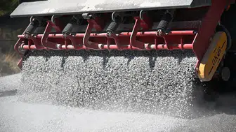 Manisa’da ulaşımı kolaylaştıracak asfalt çalışmaları tamamlanıyor