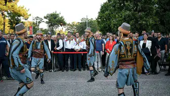 Kurtdereli Mehmet Pehlivan Yağlı Güreşleri kortejle başladı