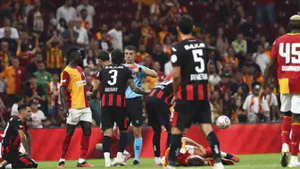 Süper Lig 2026-2027 sezonunun ilk kırmızı kartı Kyziridis'e verildi