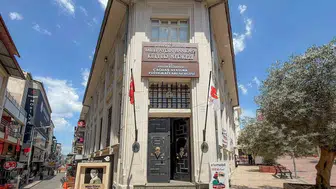 Efeler'de tarihe ışık tutan sergi ziyarete açılıyor