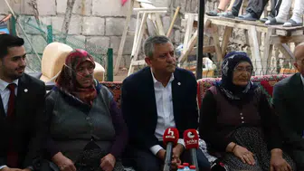 Özgür Özel Kayseri'de gaf yaptı: CHP'li belediye açıklaması gündem oldu