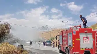 Hakkari'de samanlık yangını: 200 balya kül oldu