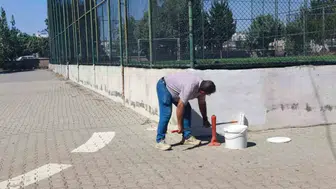 Okul bakımını personel üstlendi: Fatih Anadolu Lisesi yeni döneme hazırlanıyor