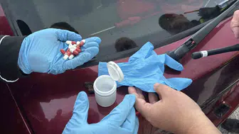 Otomobilde uyuşturucu ve uyuyan şüpheliler: Polis operasyonu detayları