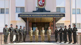 Kıbrıs'ta barış gücü komutanlığı devir teslim töreni yapıldı