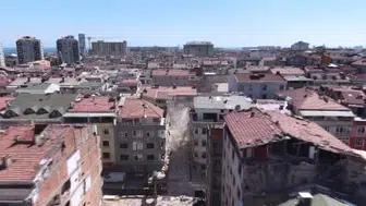 Zeytinburnu'nda kentsel dönüşüm atağı: Yarısı bizden kampanyası kapsamında büyük gelişmeler