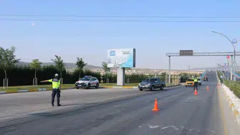 Kütahya'da trafik güvenliği için emniyet kemeri denetimi yapıldı