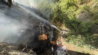 Kastamonu'da dere yatağında çıkan örtü yangını bahçeleri tehdit etti